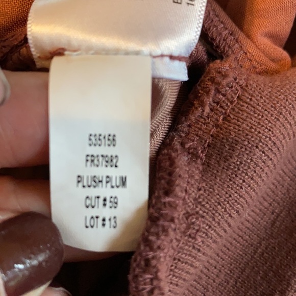 Mossimo Woman’s Bomber Velvet Jacket Size XS Plush Plum Front Zipper - Picture 4 of 11